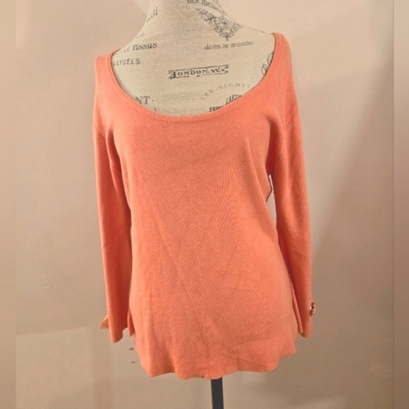 Peach sweater - Picture 2 of 4